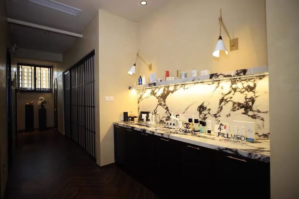 Customer photo review of Articulated Wall Light, Swivel Shade, Wall Sconce, 74 cm Long