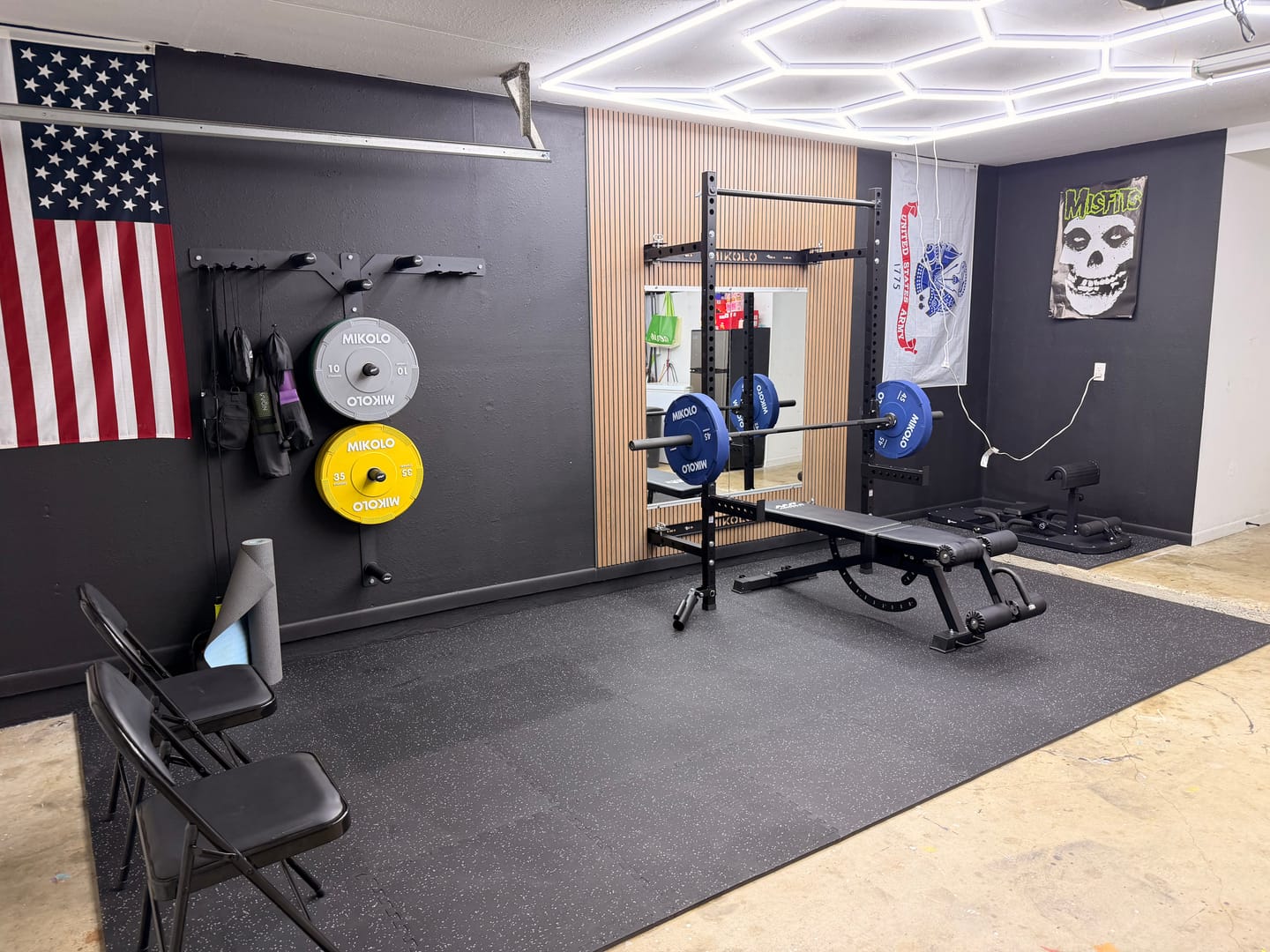 Customer photo review of FOLDGYM™ Wall-Mount Space Saving Pack