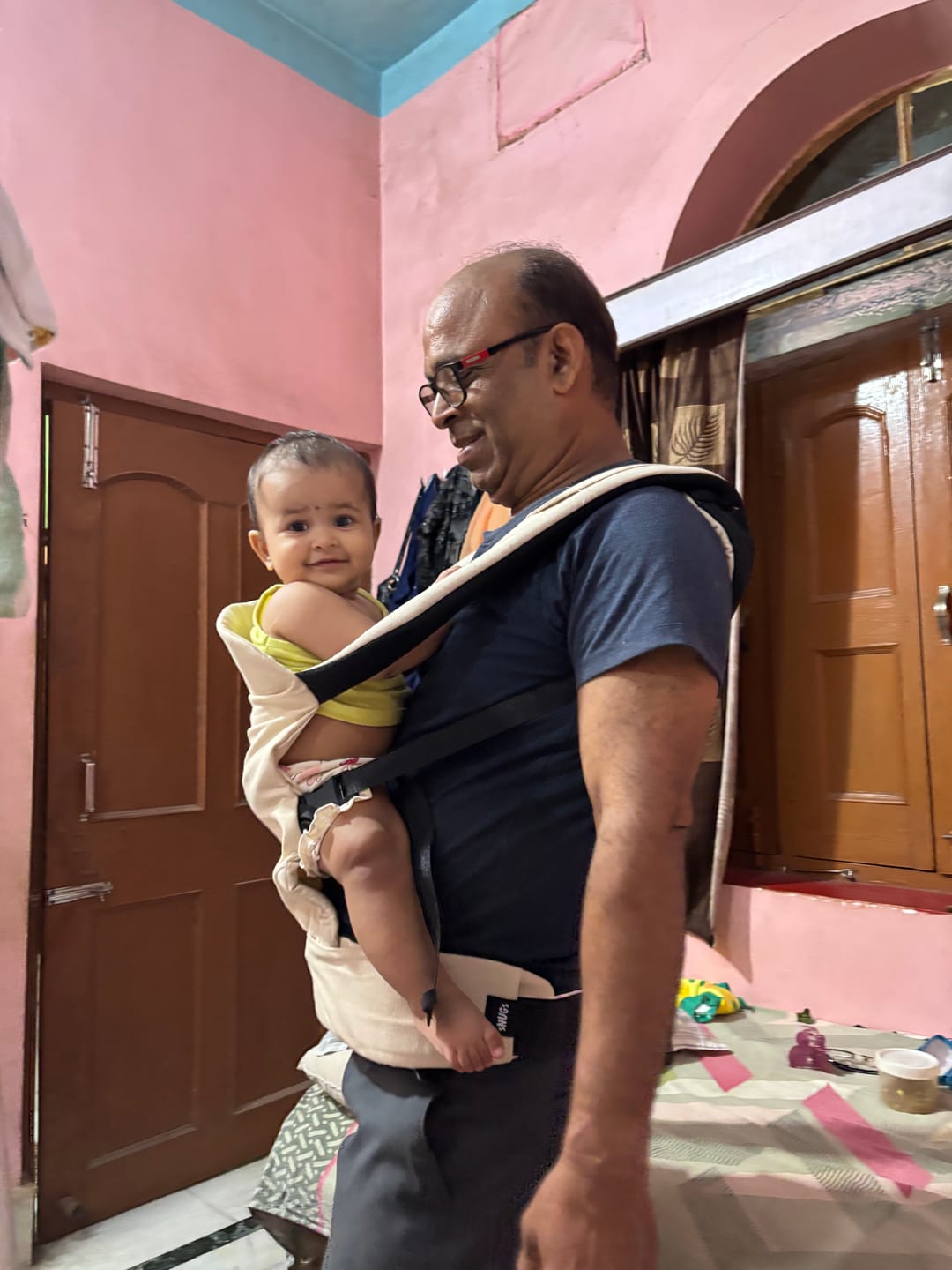Customer photo review of Snugs Embrace Carrier - 2-in-1 Carrier