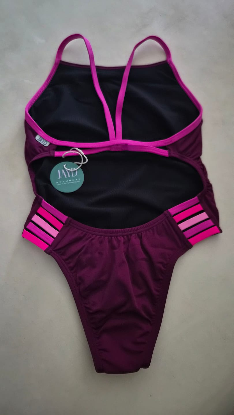 Customer photo review of LENNOX ONE PIECE - Sangria|Orchid