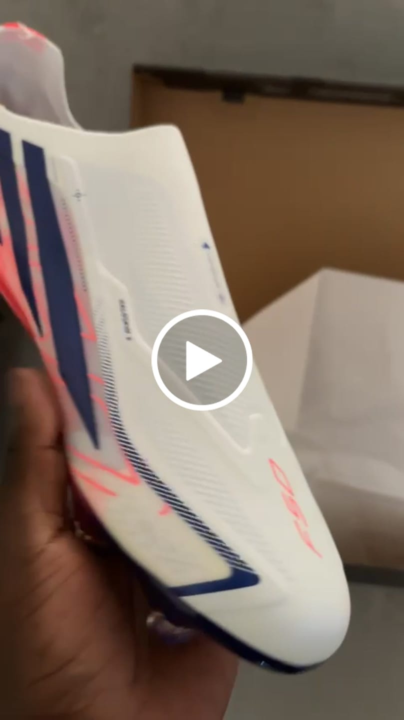 Customer video review of F50 Hyperfast Elite Laceless FG Control or Chaos - Blanc/Violet/Solar Turbo