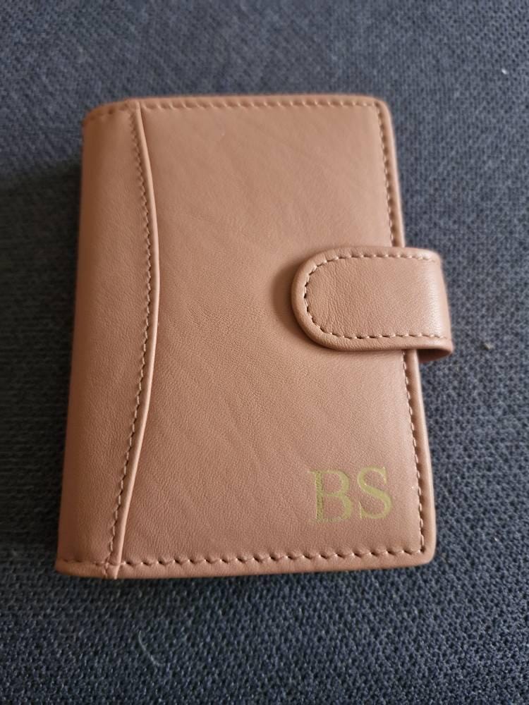 Customer photo review of Men's Leather Card Holder Tuscan