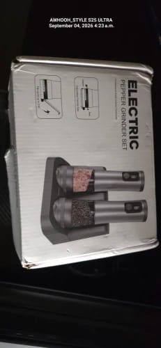 Customer photo review of Cozymere Electric Salt & Pepper Grinder Set