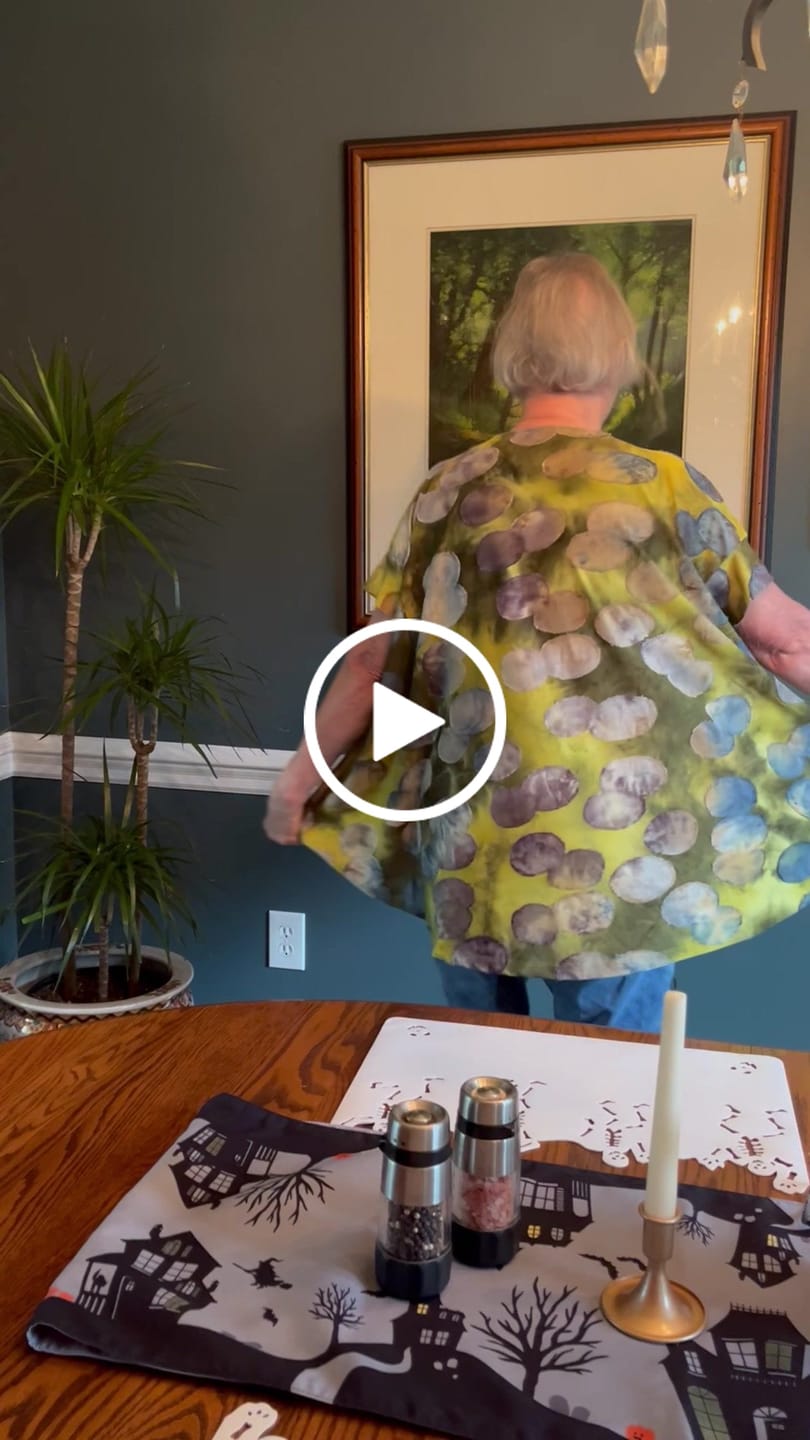 Customer video review of Sun Soaked Trapeze Top, Gold/Ocean Dots