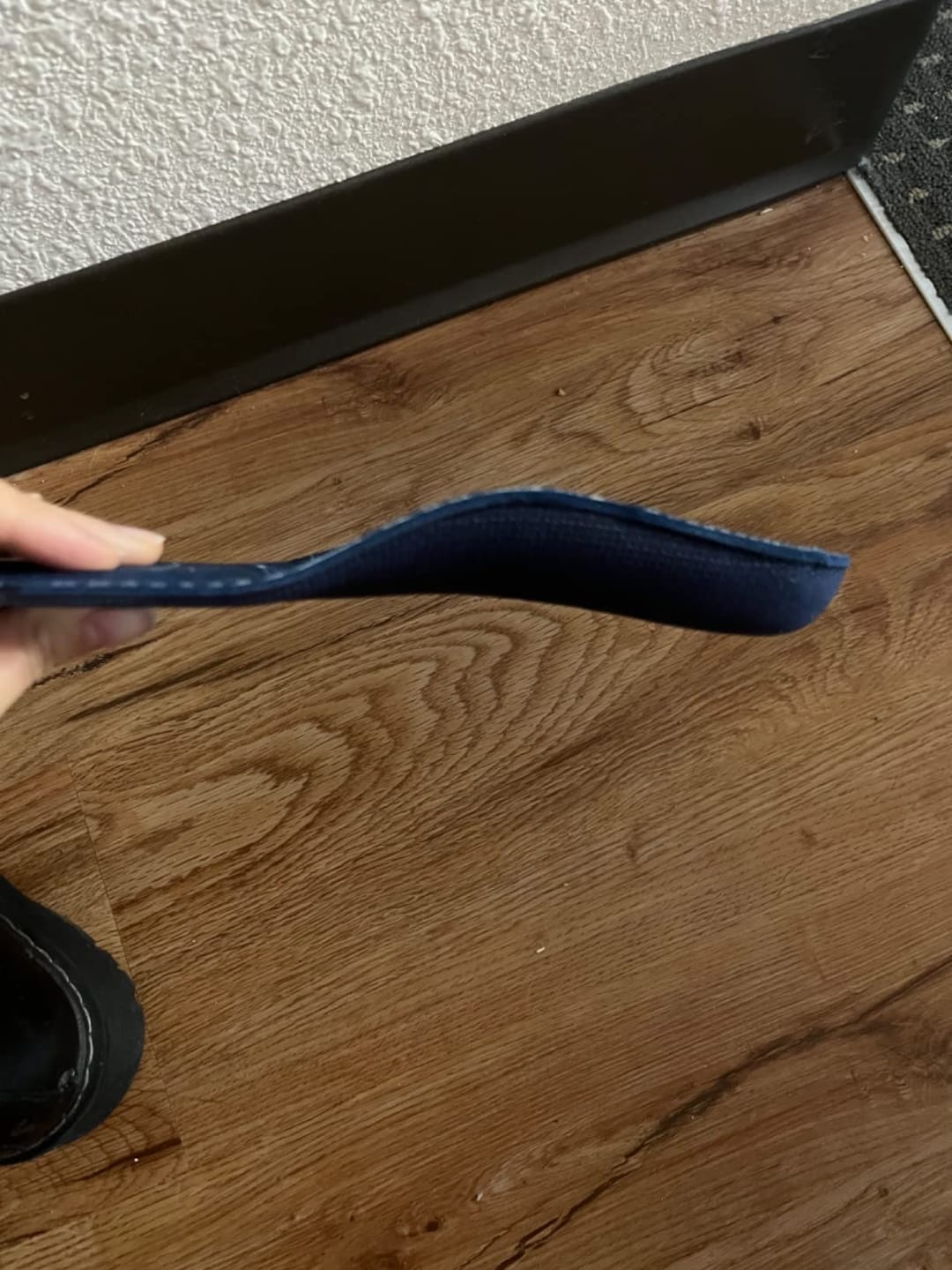 Customer photo review of EASYFEET Blue Model - Narrow Orthotic Insoles for All-Day Comfort (Medium Arch)
