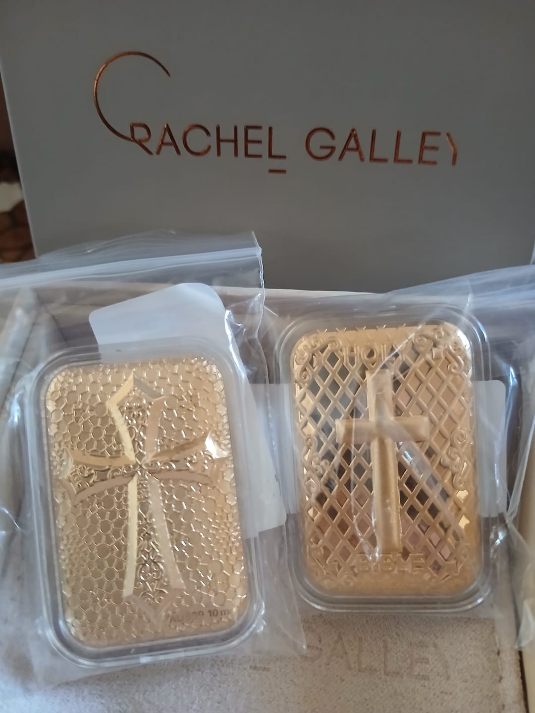 Customer photo review of 24K Yellow Gold (99.99% Gold Purity)Essential Cross