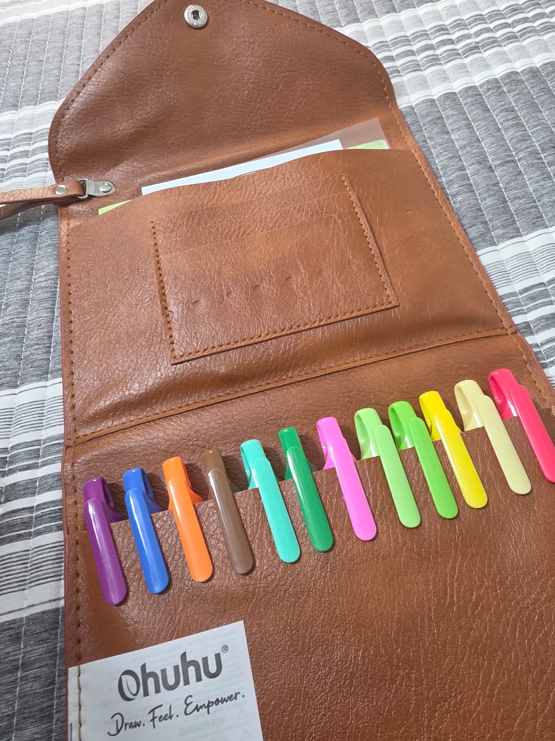 Customer photo review of Ohuhu 12 Colors Mini Alcohol Markers Brush Tip - Nalu Travel Coloring Kit