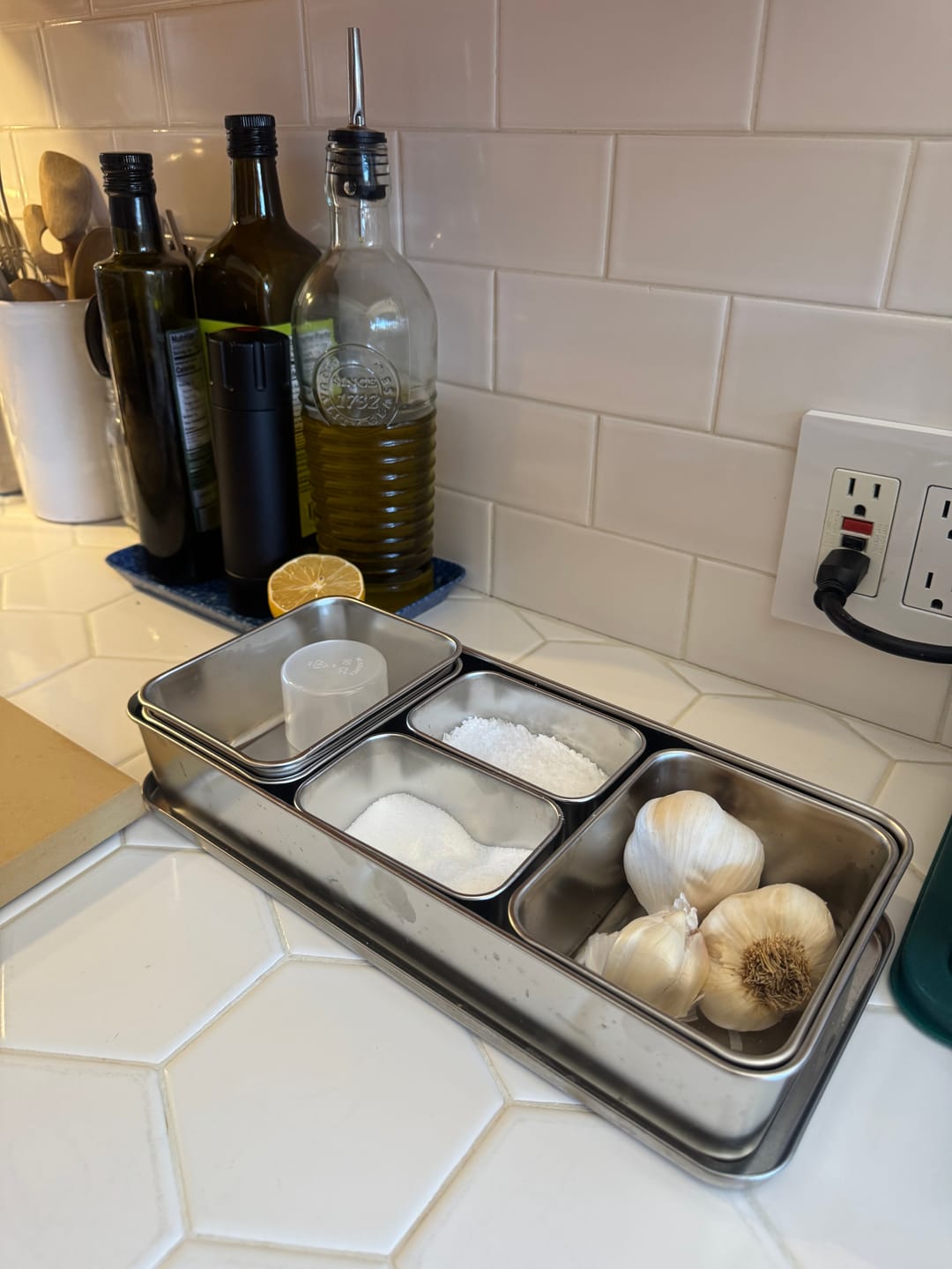Customer photo review of Mise en Place Yakumi Pan - 3 Compartment with Lid