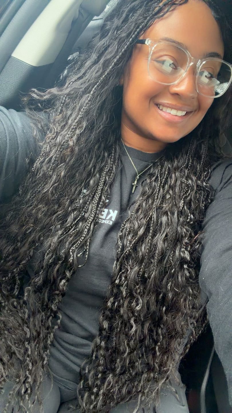 Customer photo review of Double Drawn Burmese Wet and Wavy Human Braiding Hair