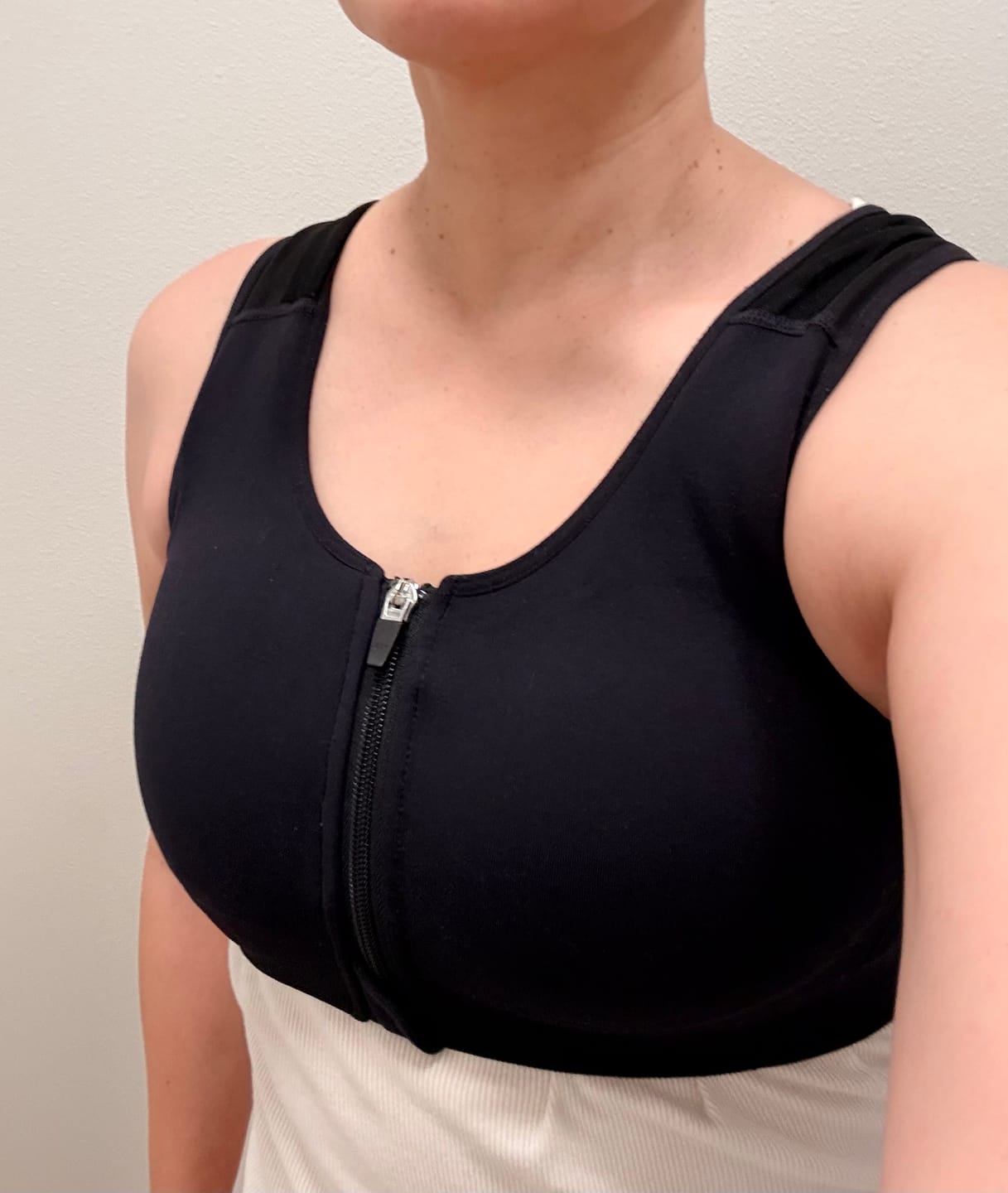 Customer photo review of AlignMe Zipper Posture Sports Bra For Women