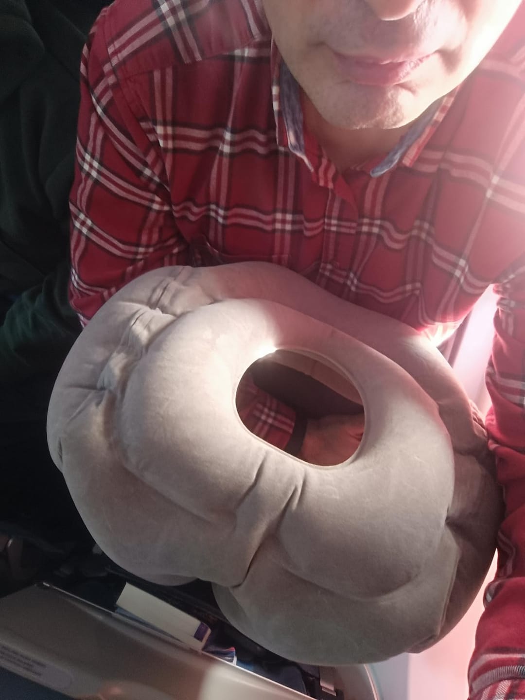 Customer photo review of TripCloud™ - Inflatable Travel Pillow