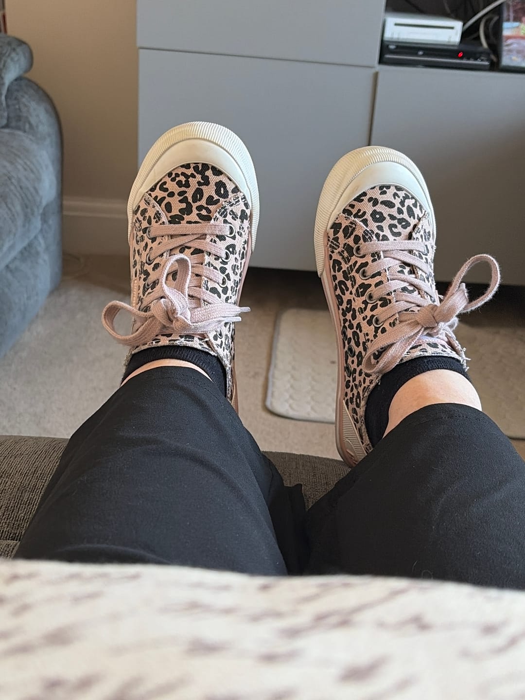 Customer photo review of Rocket Dog Jazzin Leon Shoes