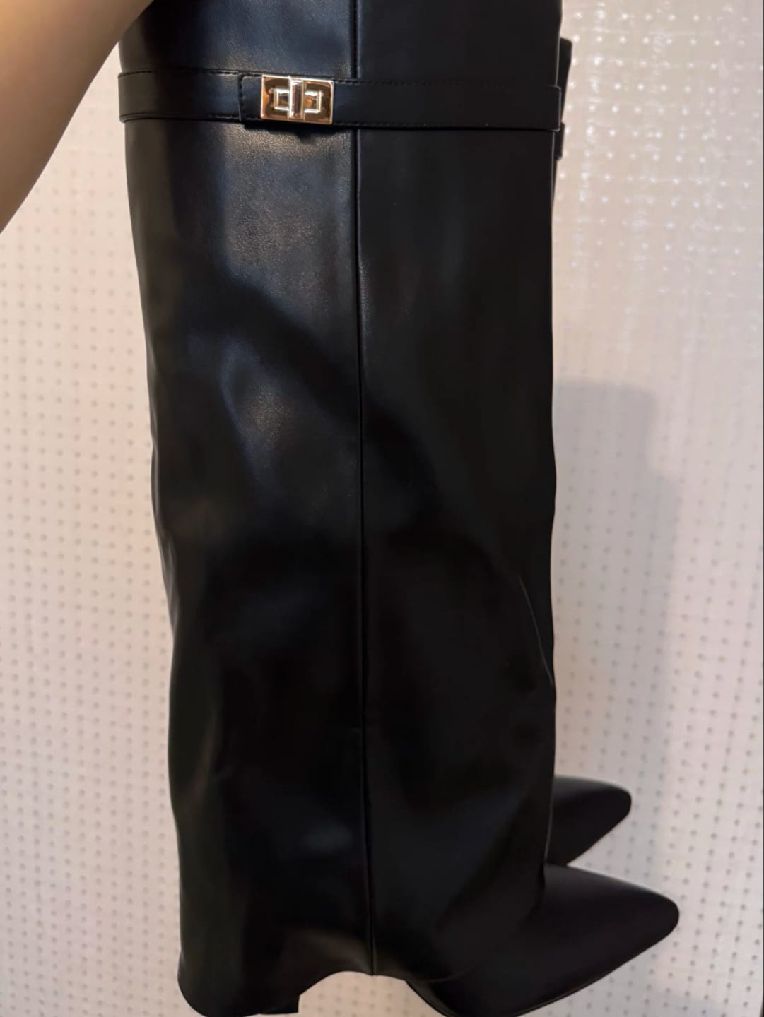 Customer photo review of Lisa Pointed Toe Block Heel Boots