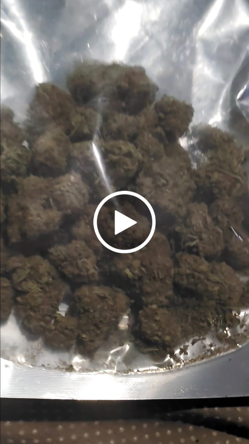 Customer video review of Thai Stick 28G Flower (BOGO)