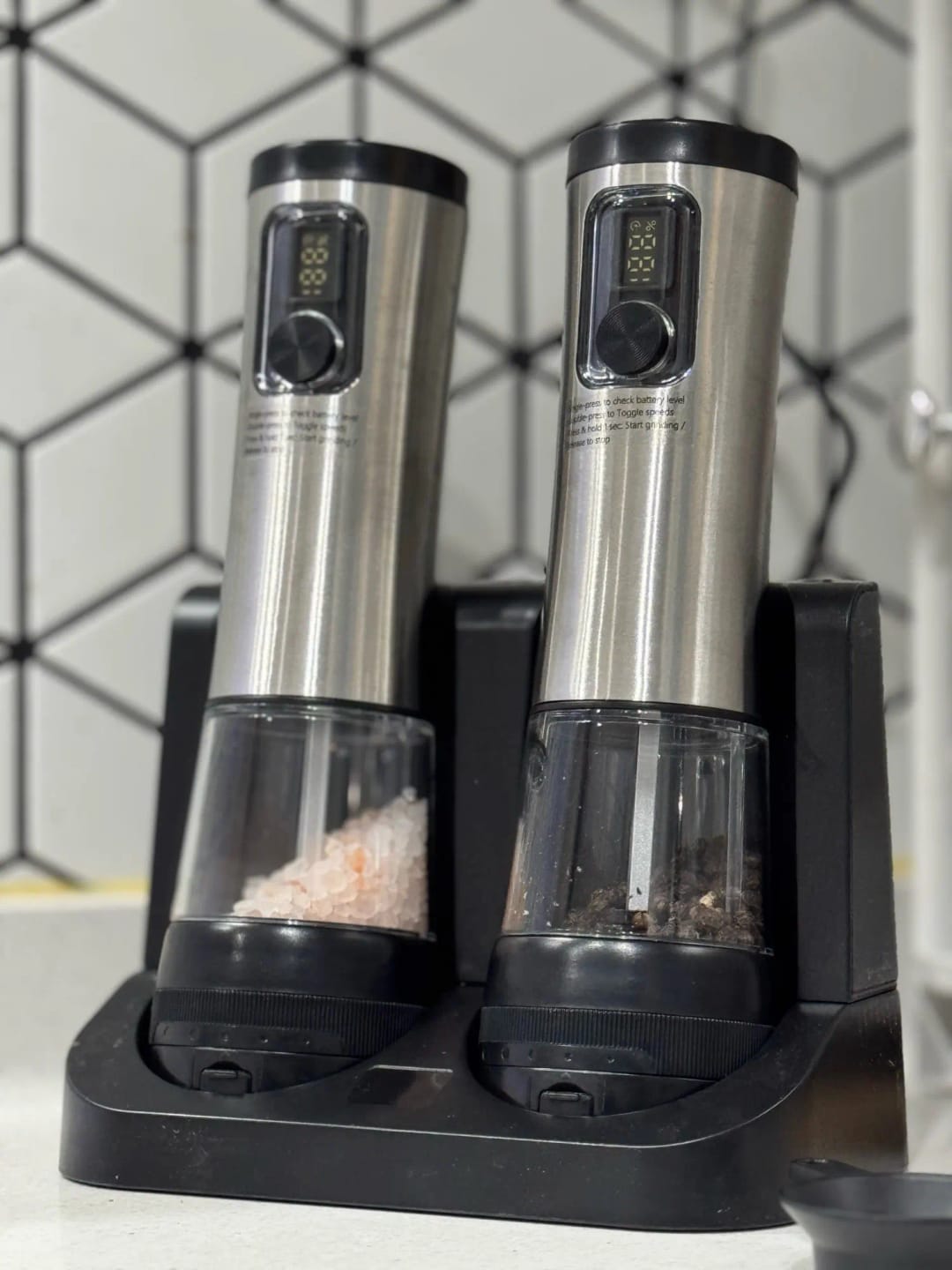 Customer photo review of Cozymere Electric Salt & Pepper Grinder Set