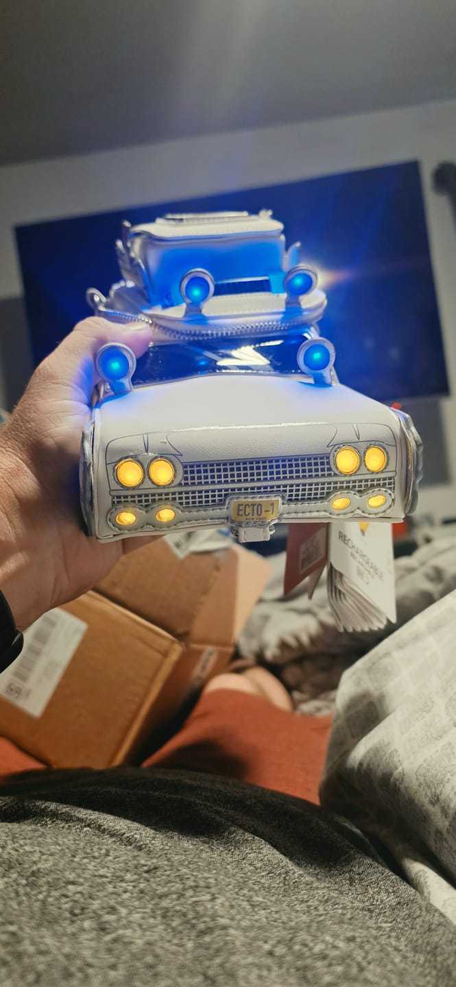 Customer photo review of Loungefly Ghostbusters Ectomobile Light Up Figural Crossbody Bag - 707 Street Exclusive