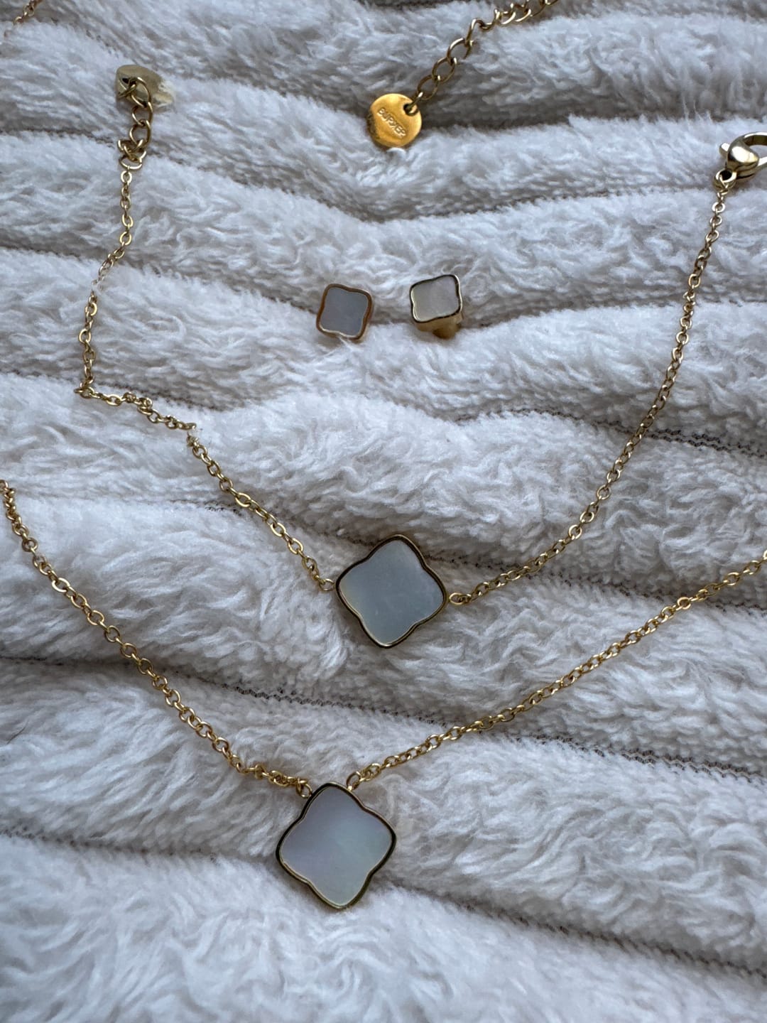 Customer photo review of Flora Gold White Set