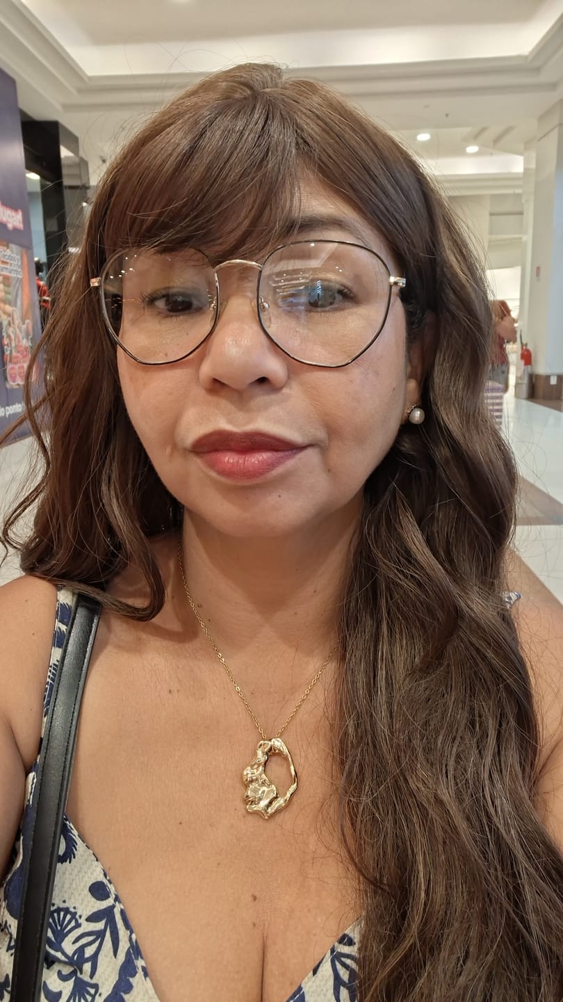 Customer photo review of Wig Premium Pamela -Morena  Iluminada 4439