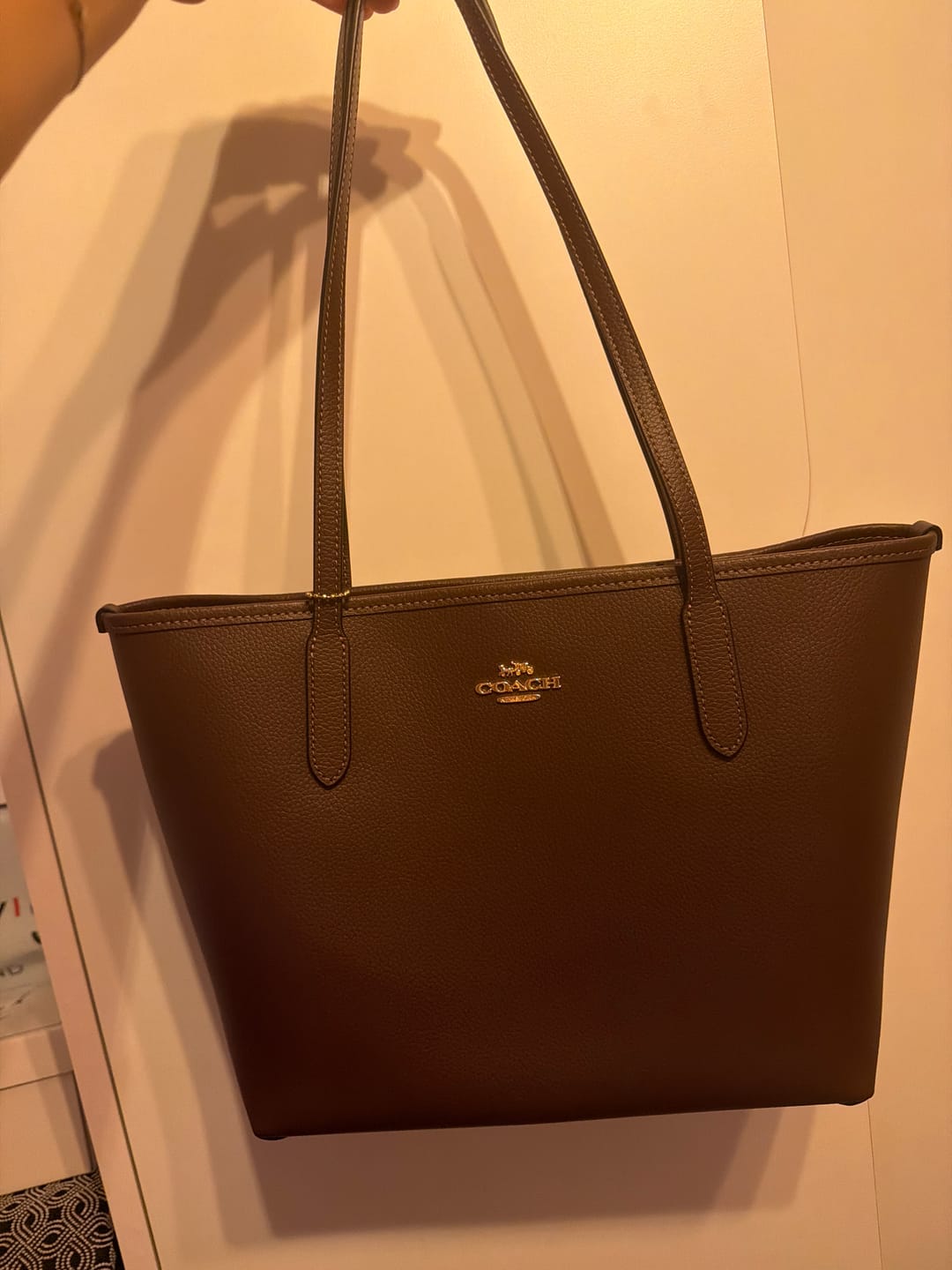 Customer photo review of Coch Medium City Tote Bag  -  Gold/Maple