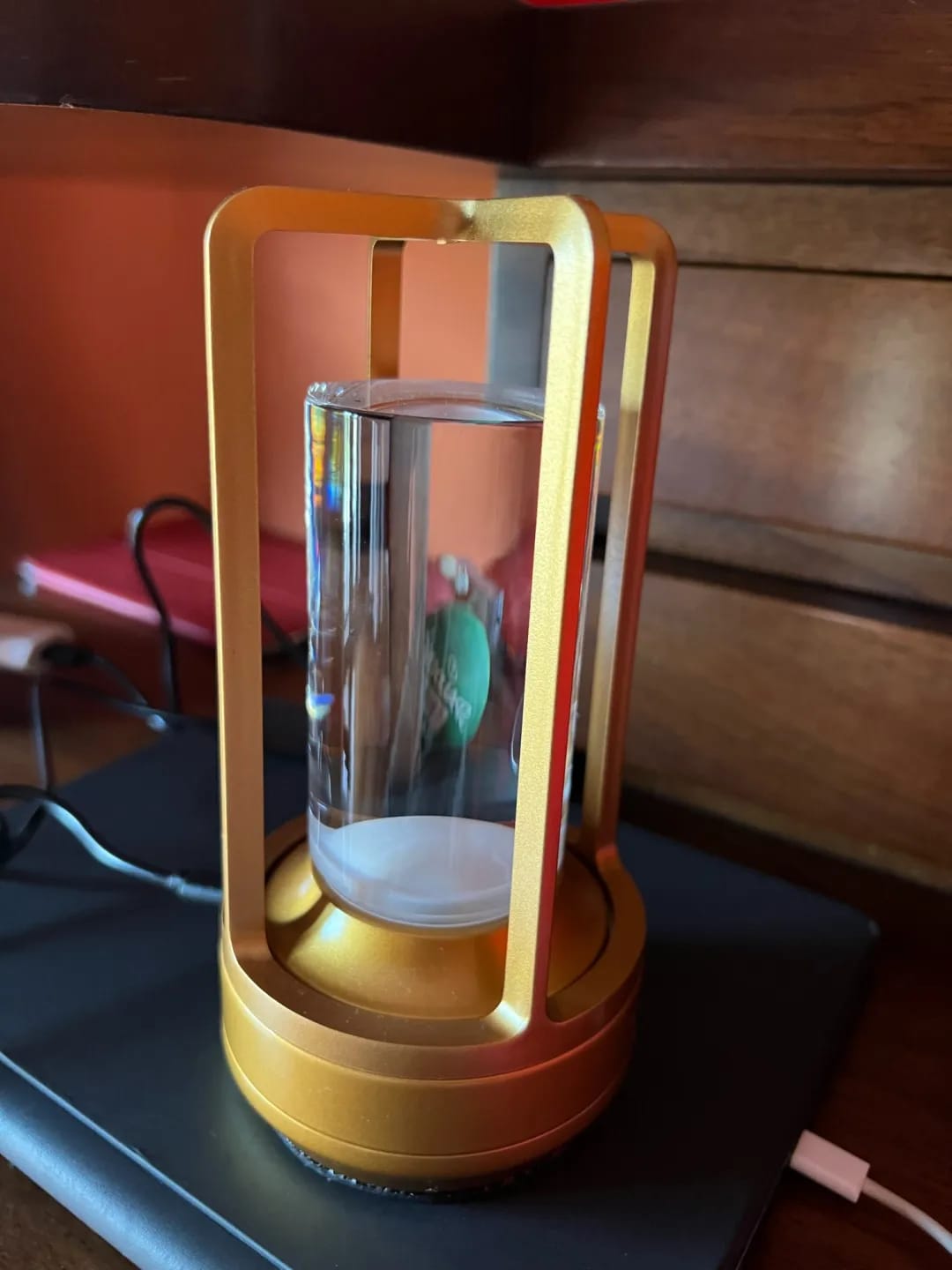 Customer photo review of Rechargeable Table Lamp, Open Aluminium Frame, Light Tube, 18 cm