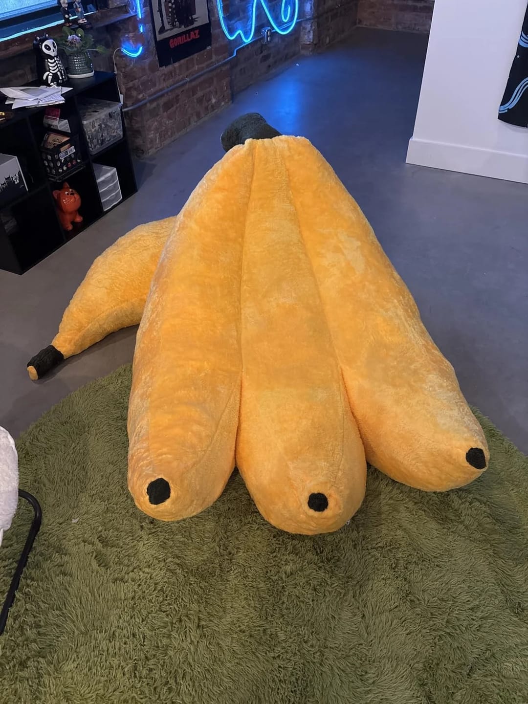 Customer photo review of Banana Lounge Chair with Ottoman
