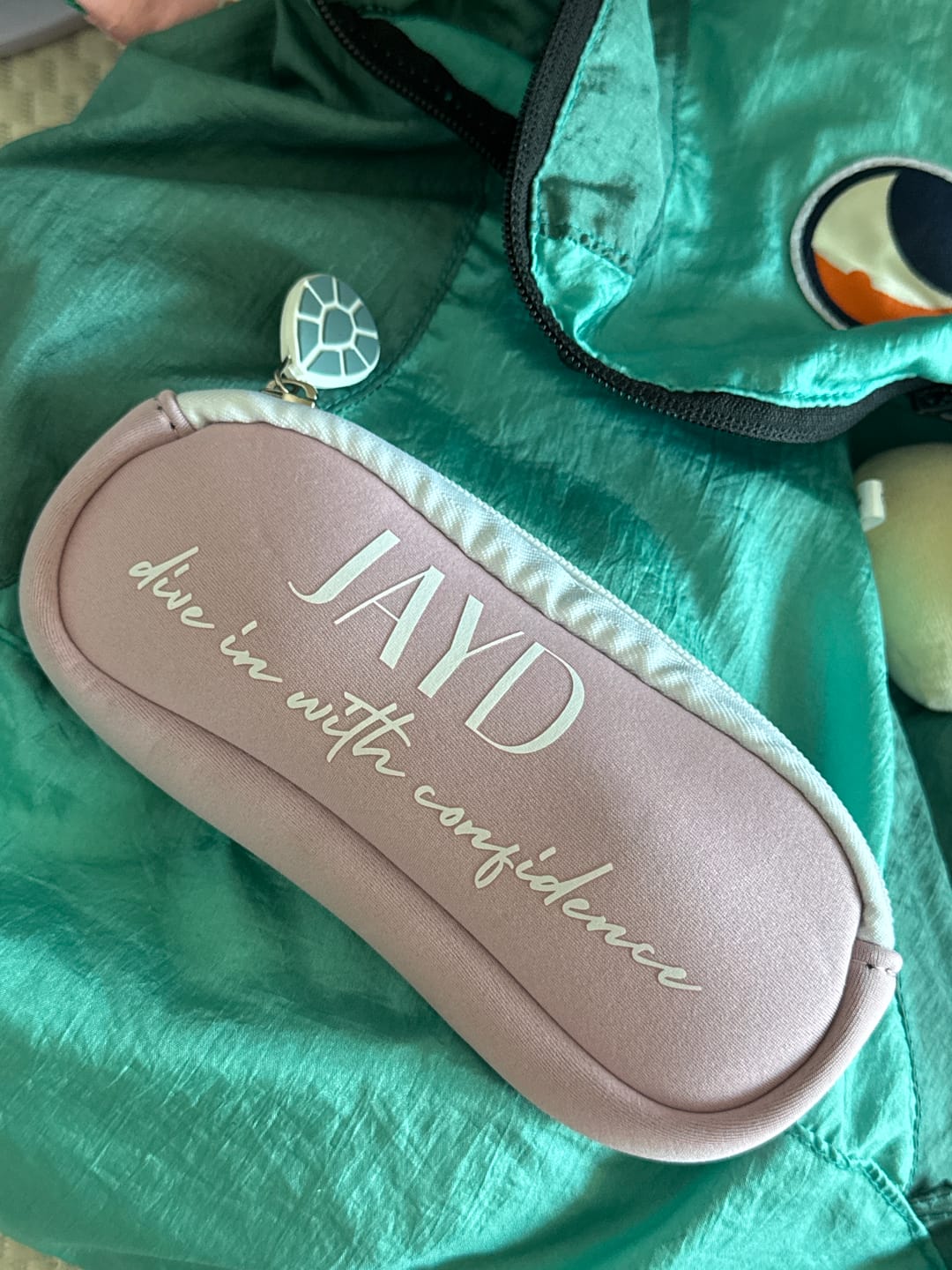 Customer photo review of JAYD Goggle Bag - Pink