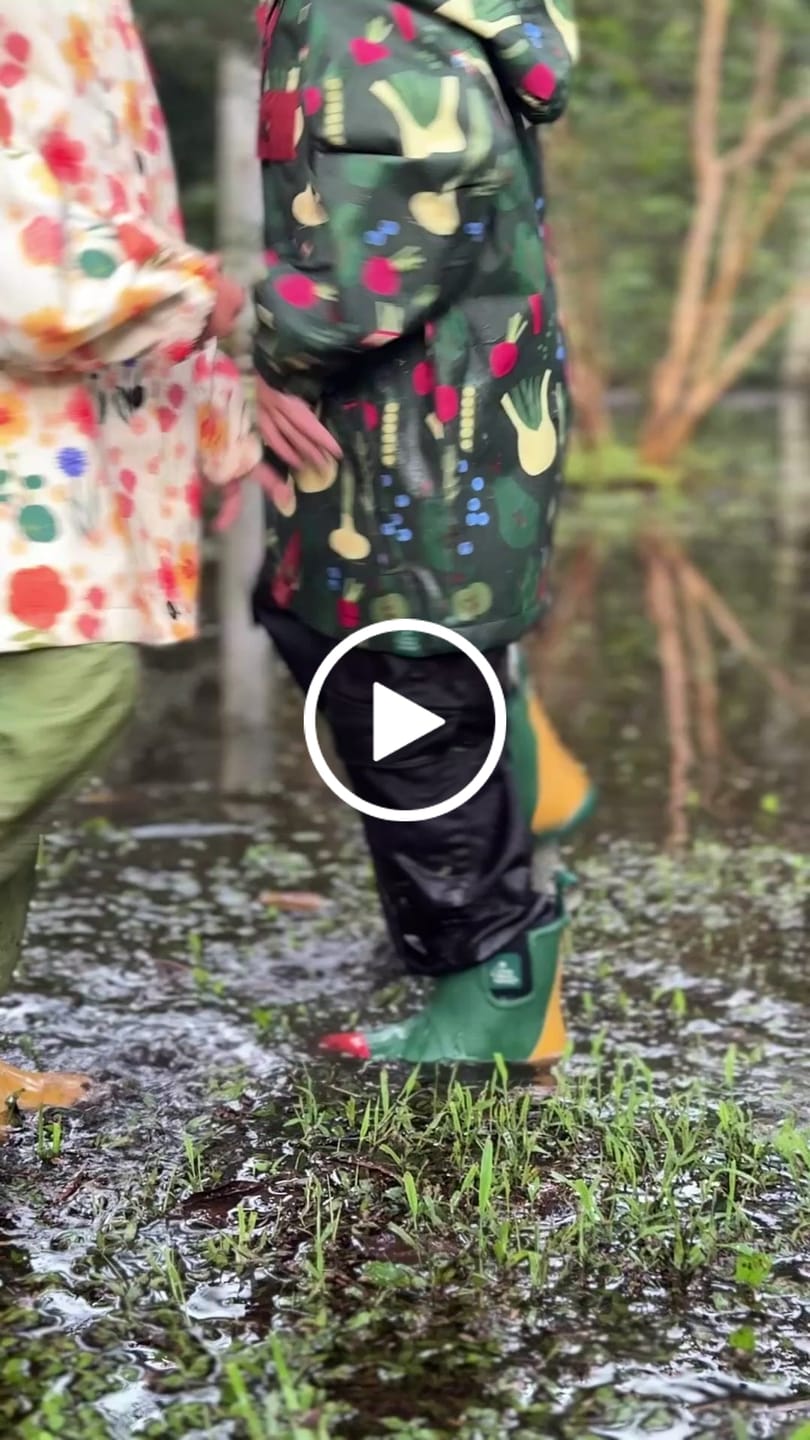Customer video review of Feast Recycled Waterproof Raincoat