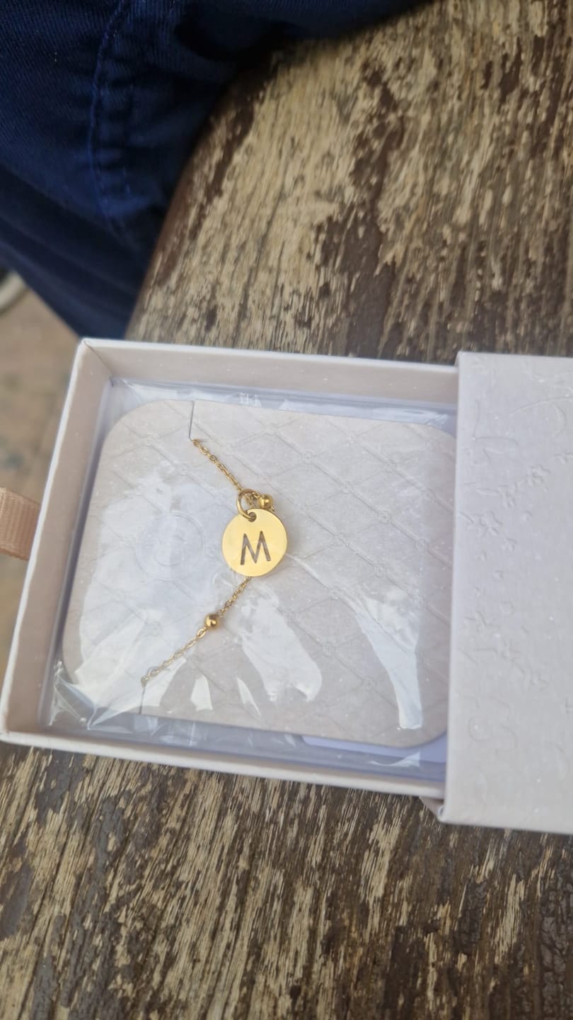 Customer photo review of Collar Círculo Inicial