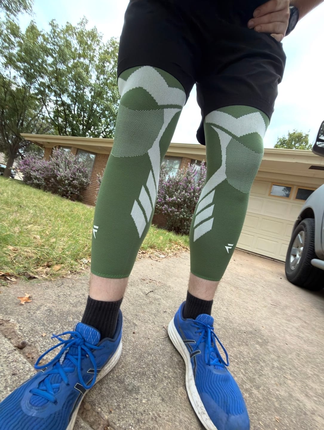 Customer photo review of Compression Sleeves V2 – Winter Colors