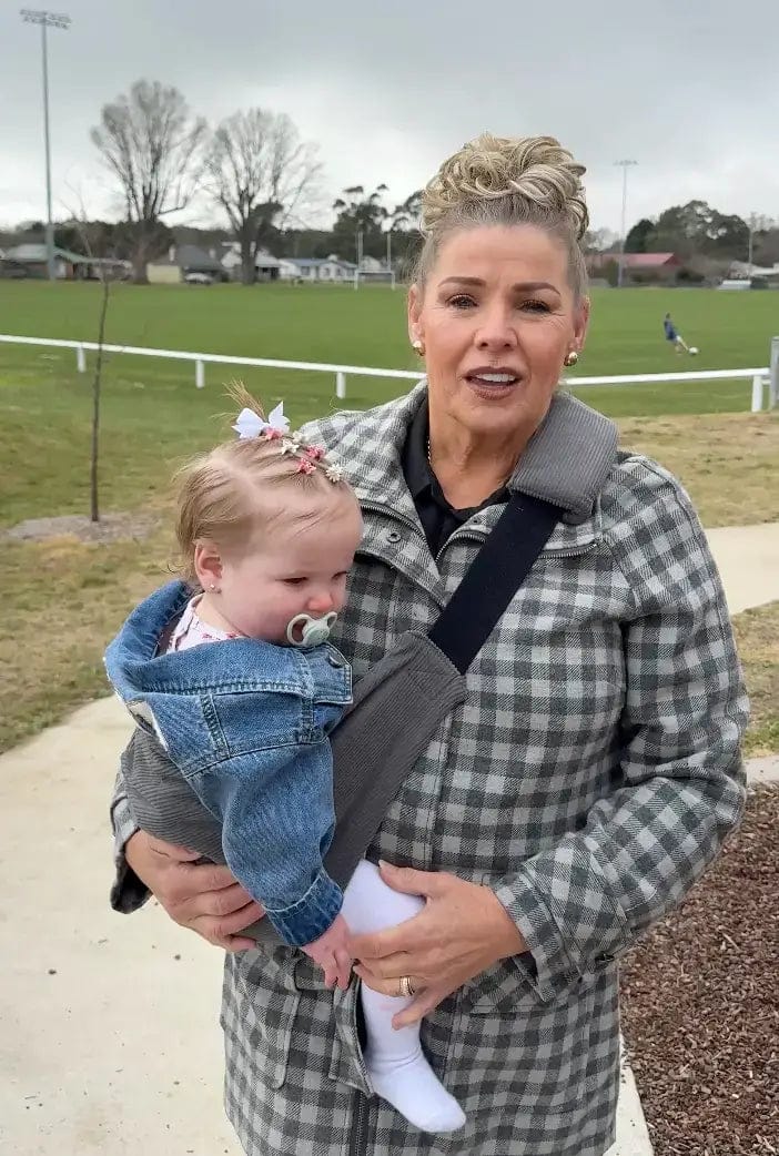 Customer photo review of POUCH™ TODDLER CARRIER