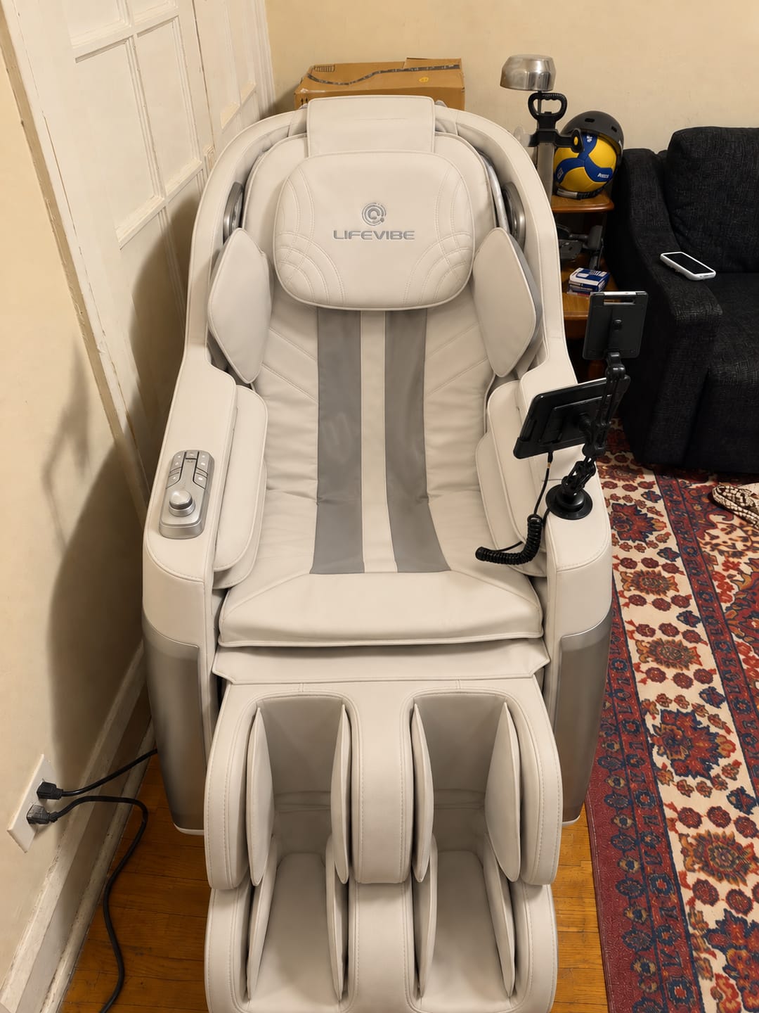 Customer photo review of VAT Chair Prime® – White