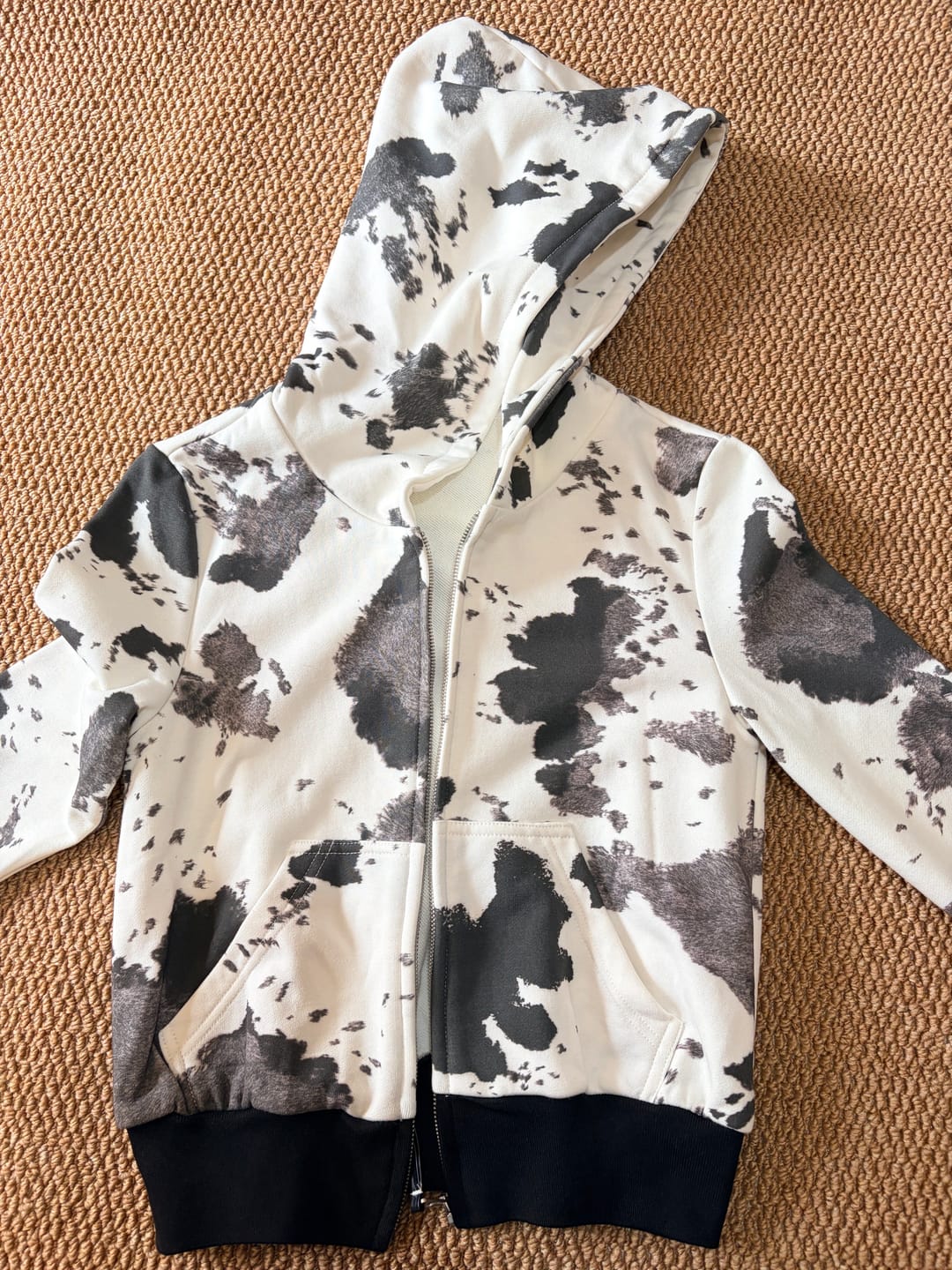 Customer photo review of WARDEN EDGE Abstract Ink Cropped Zip Hoodie