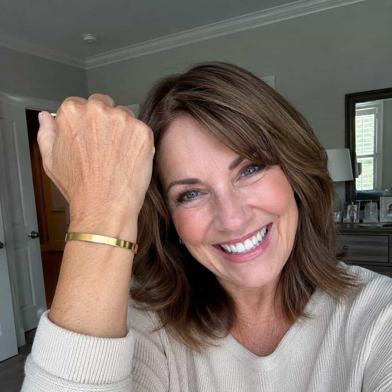 Customer photo review of Brazalete NUVIA | Tu solución natural para la menopausia