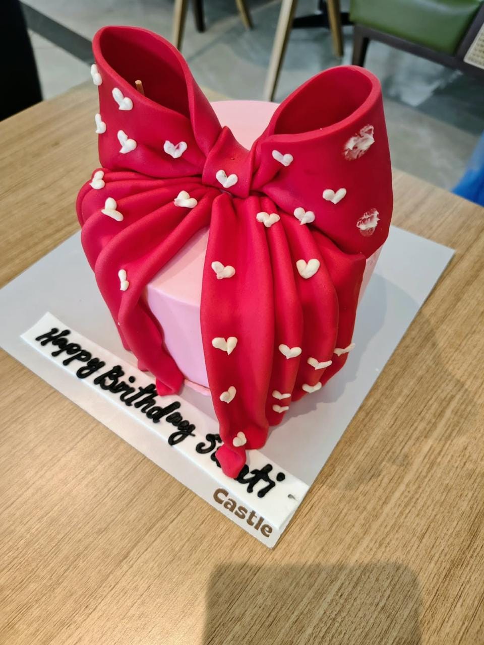 Customer photo review of Vintage Bow n Ribbon Cake