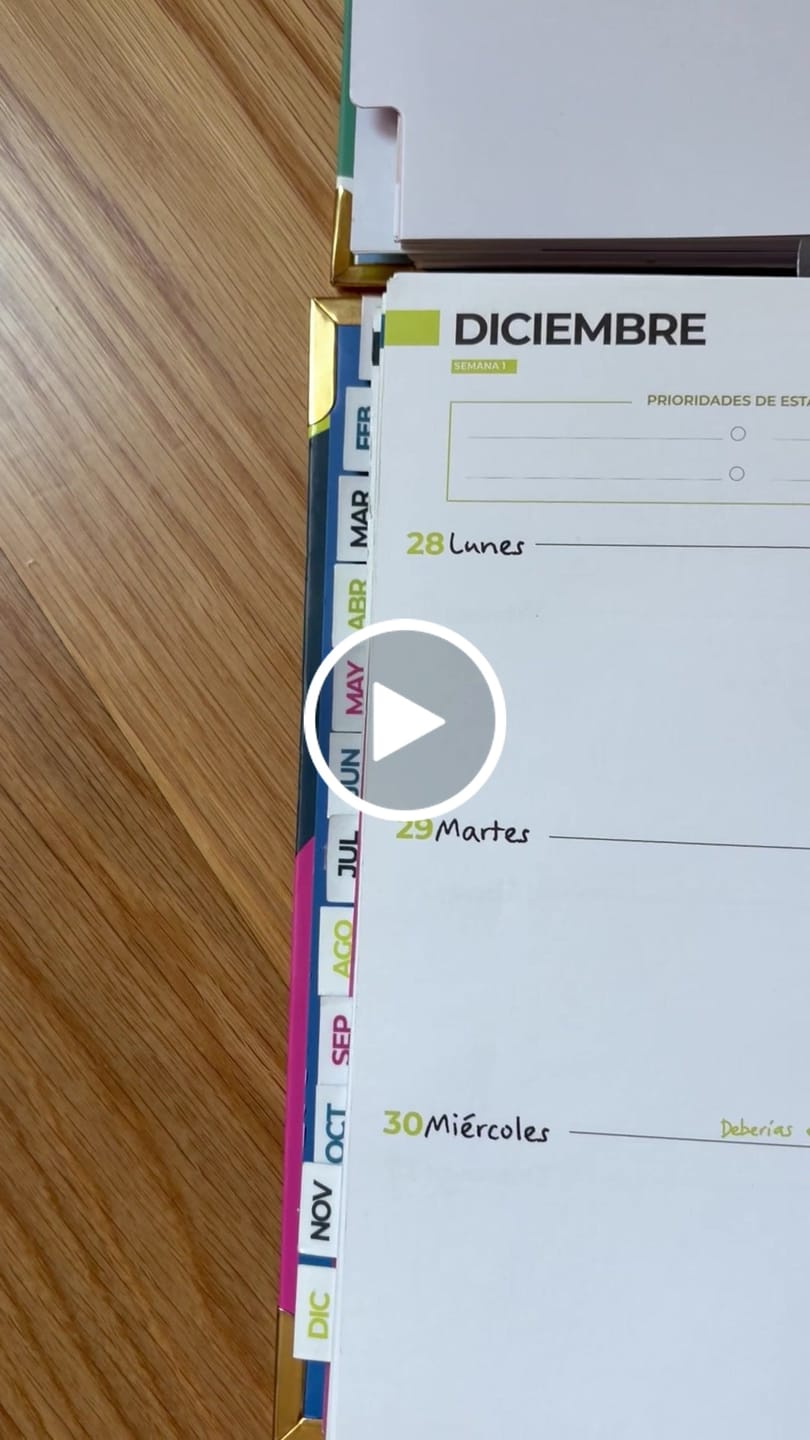Customer video review of Agenda 2027 Semana Vista - Haz tiempo para ti
