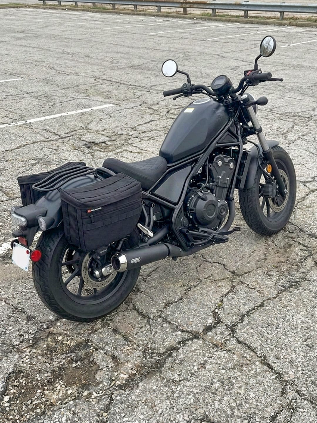 Customer photo review of 18L - Patriot Medium Honda Rebel 500 Throw Over Saddlebags