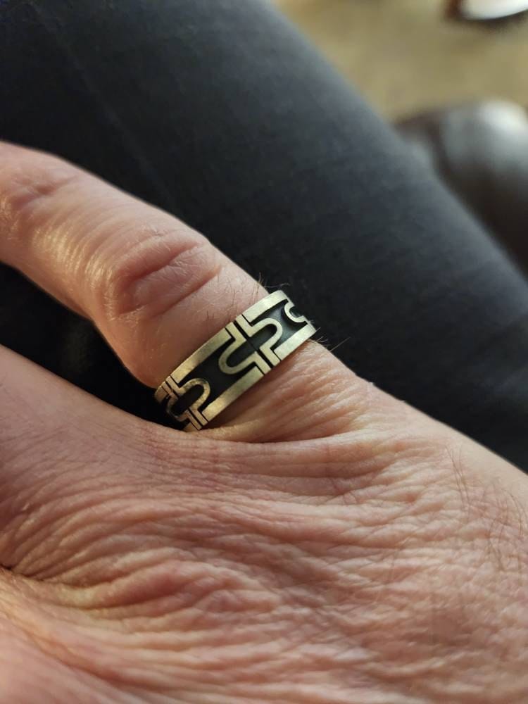 Customer photo review of Geometric Pattern Ring