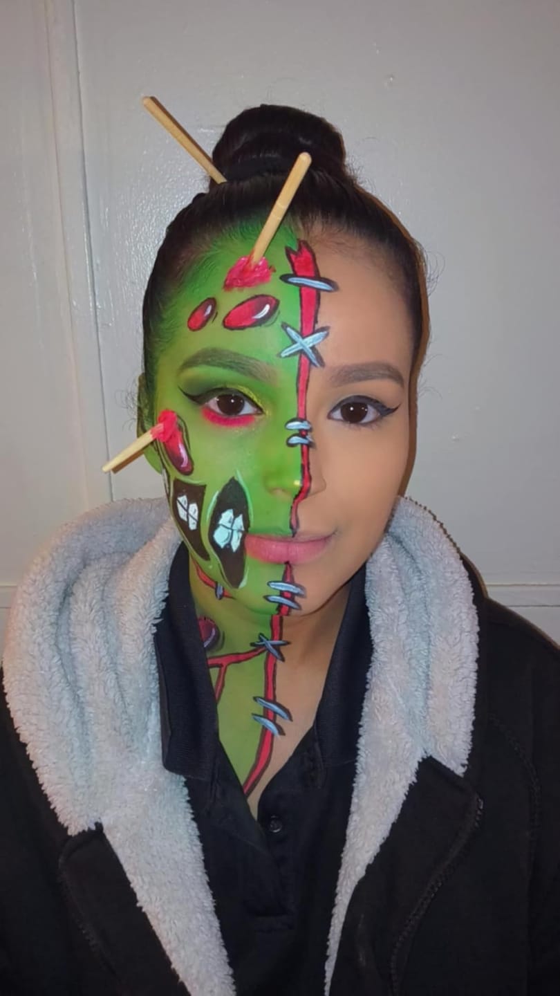 Customer photo review of Blue Squid Professional Water-Based Face & Body Paint Single Cake – Classic, Pastel & Split Cake Colors, Water Activated, Washable Face Paint for Kids & Adults, Halloween Makeup, Cosplay – 30g