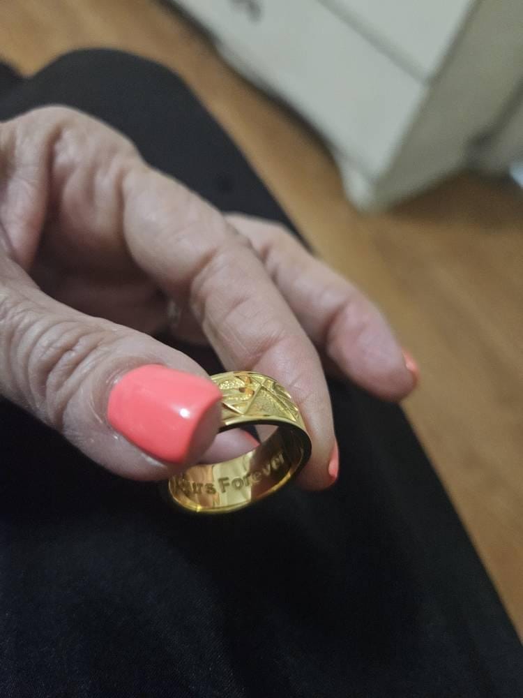 Customer photo review of Hope Shield Band Ring