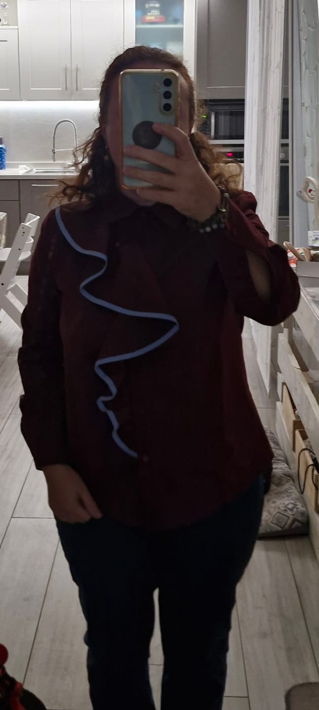 Customer photo review of CAMICIA BRIGIDA BORDEAUX
