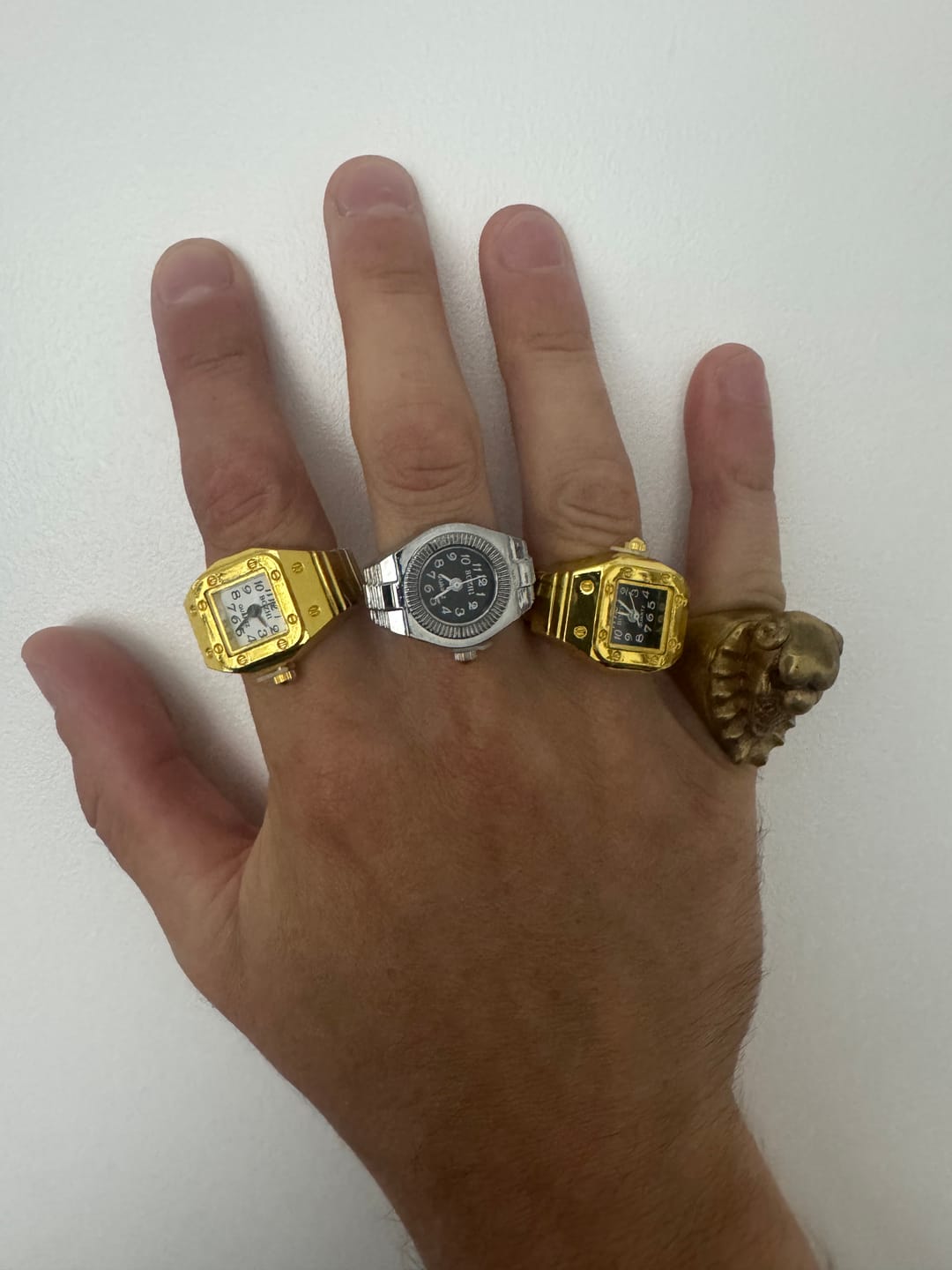 Customer photo review of SANTOS RING | GOLD BLACK