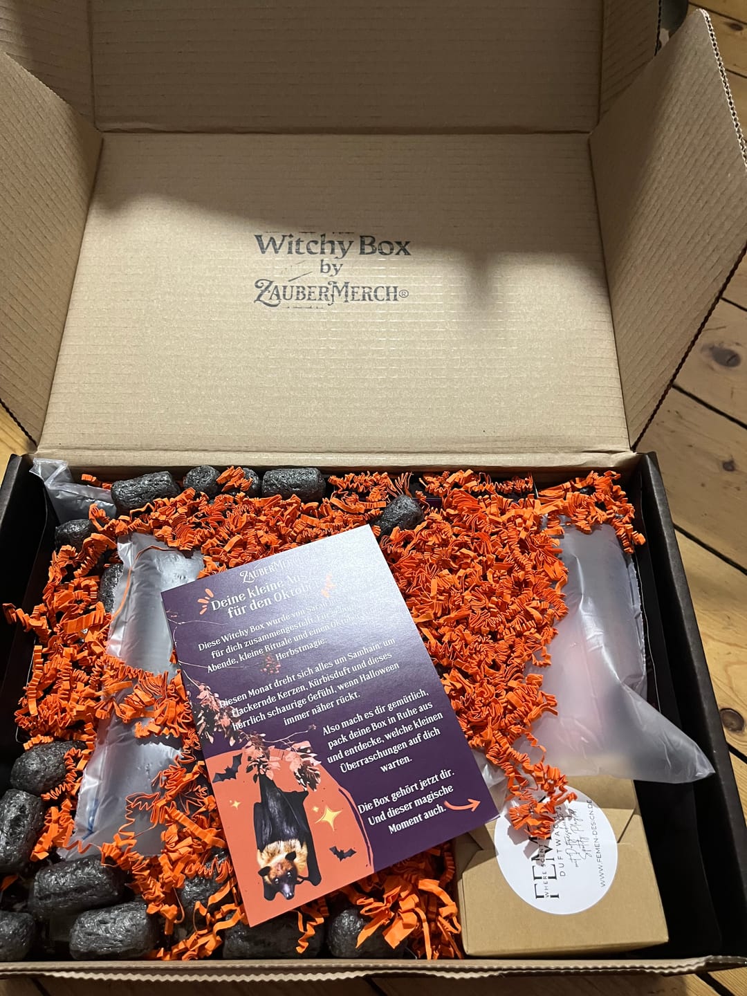 Customer photo review of Packaging