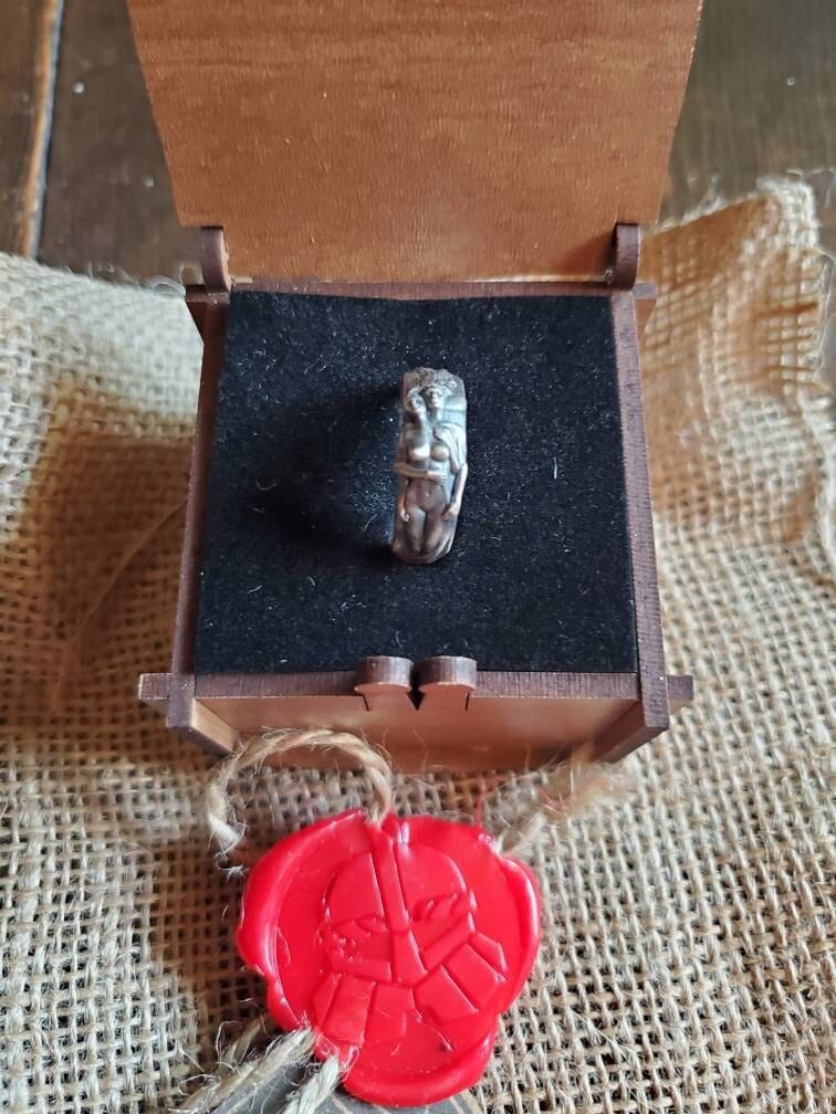 Customer photo review of Eagle Beak Ring