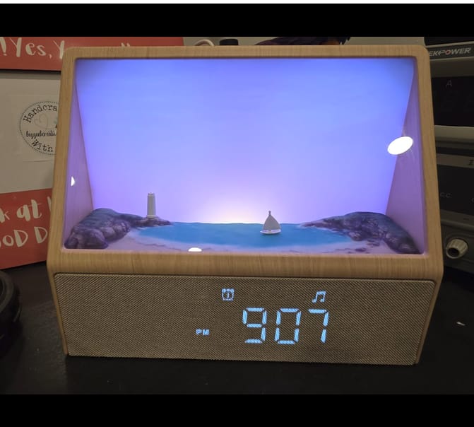 Customer photo review of Sunrise Simulation Wake-Up Light