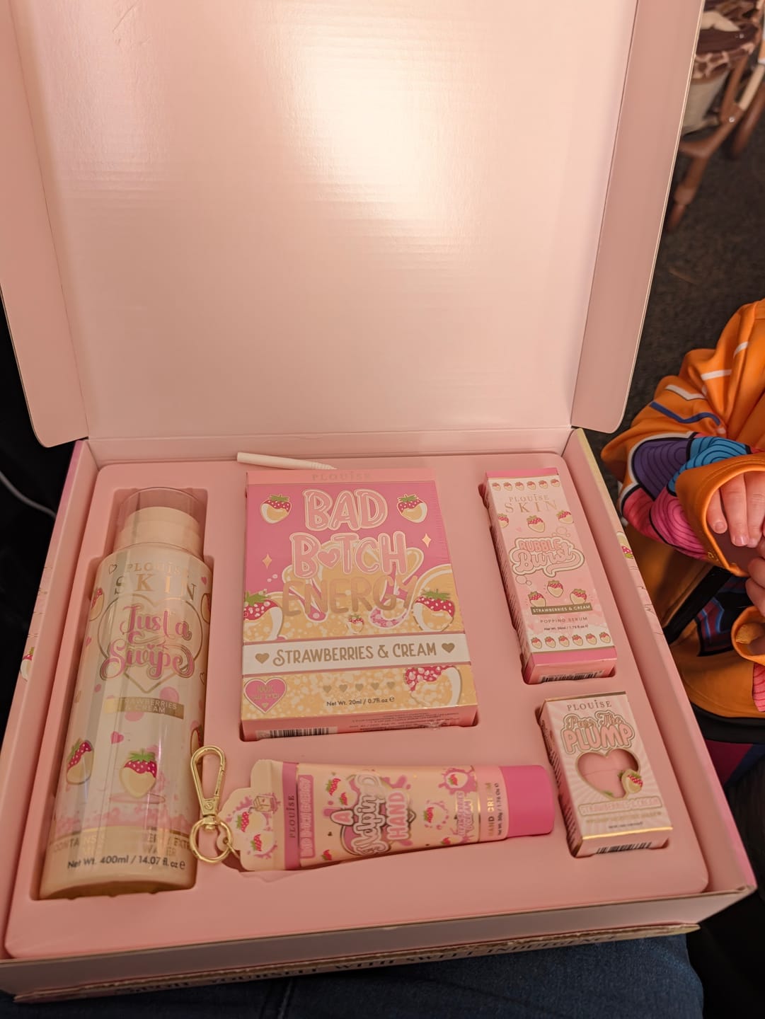 Customer photo review of Somebunny Loves You Makeup Set