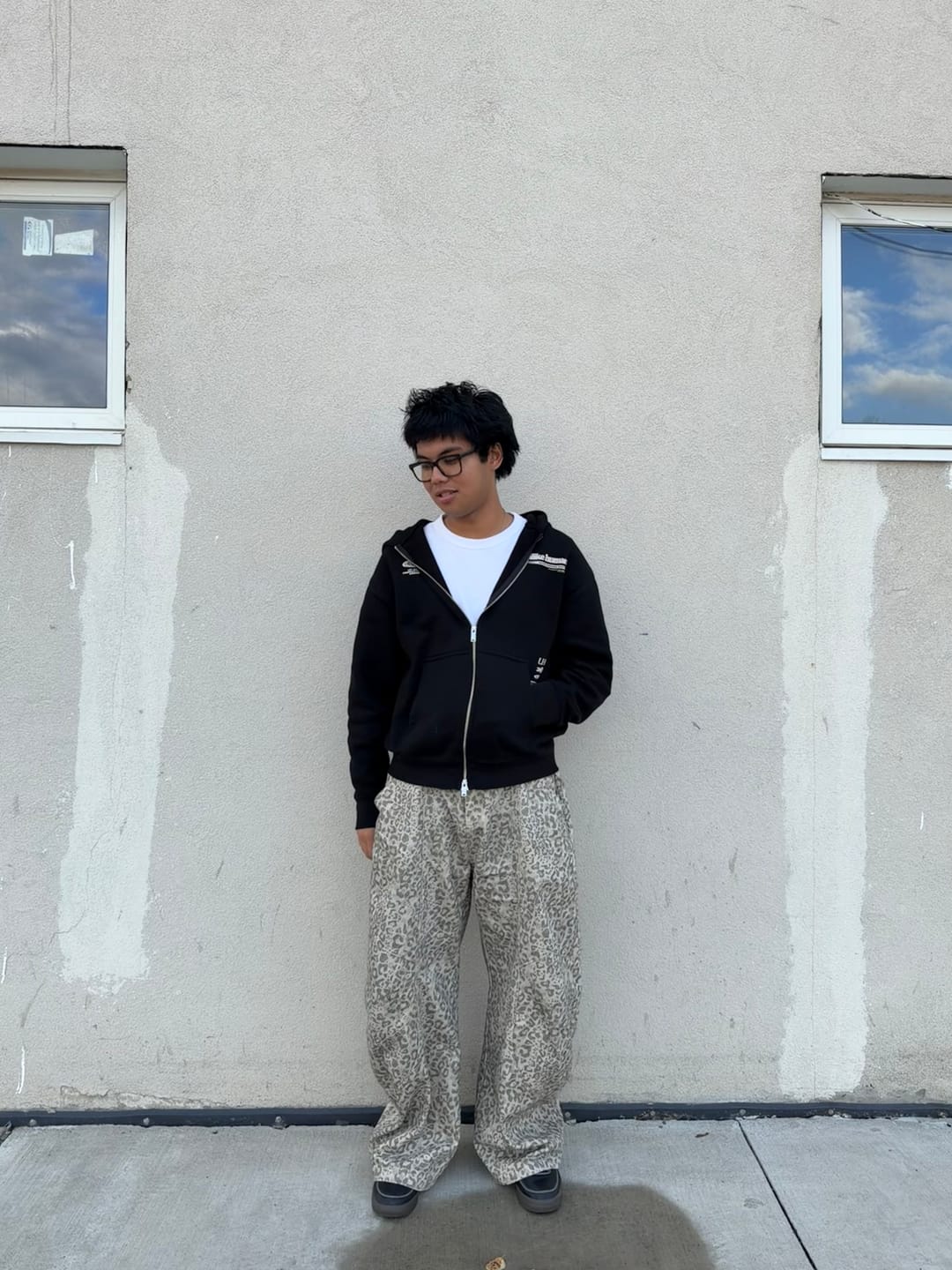 Customer photo review of Aelfric Eden Baggy Barrel Leopard Jeans
