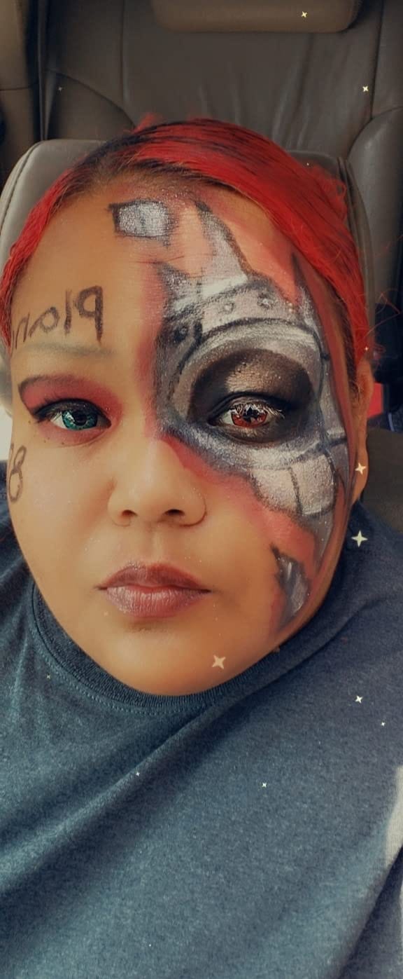 Customer photo review of Blue Squid Twist-Up Face & Body Paint Crayons