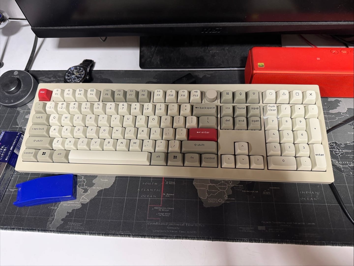 Customer photo review of Keychron V6 Max QMK/VIA 無線客製化機械式鍵盤(注音版本)