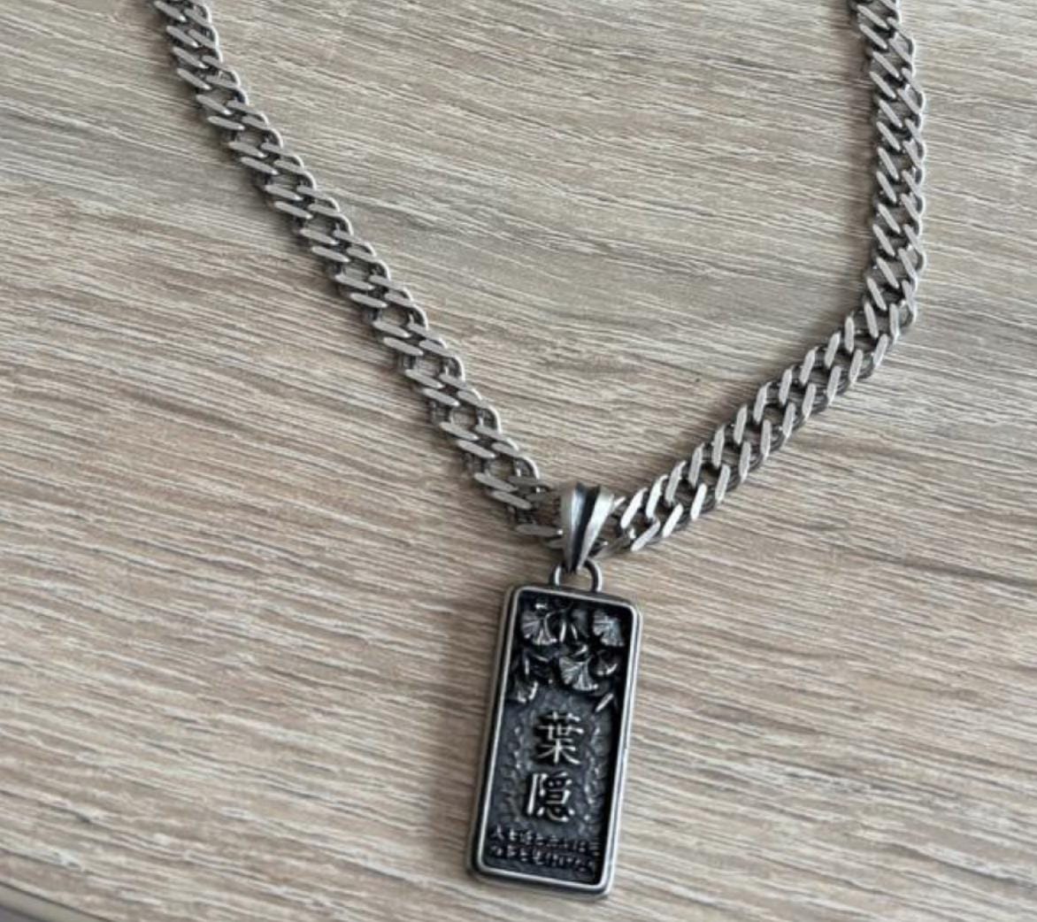 Customer photo review of Hagakure Samurai Bar Pendant