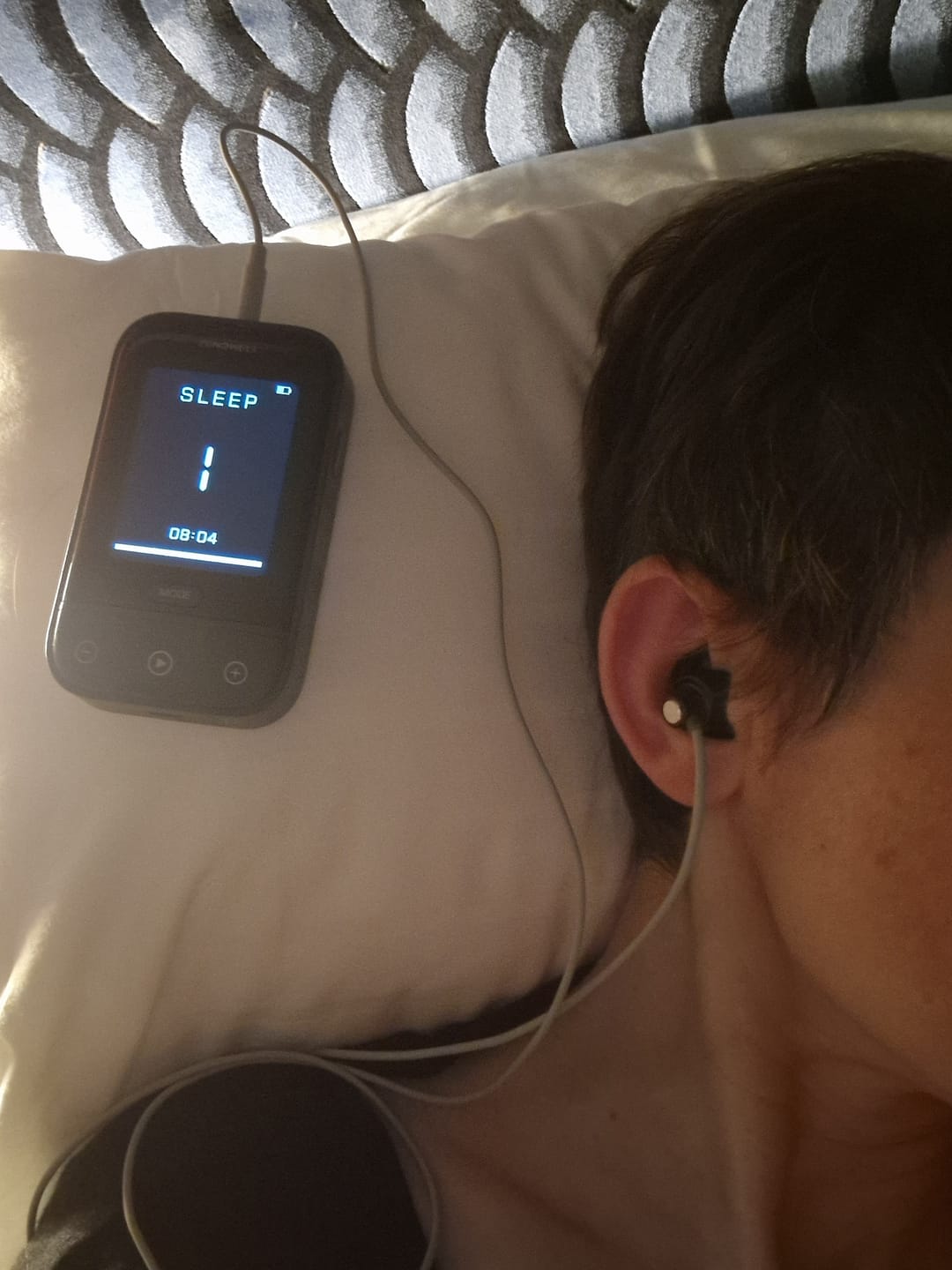 Customer photo review of ZenoWell Electrode Earpiece (left ear / right ear)